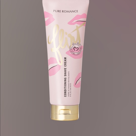 Coochy - Truly Sexy Flirt - Picture 2 of 3